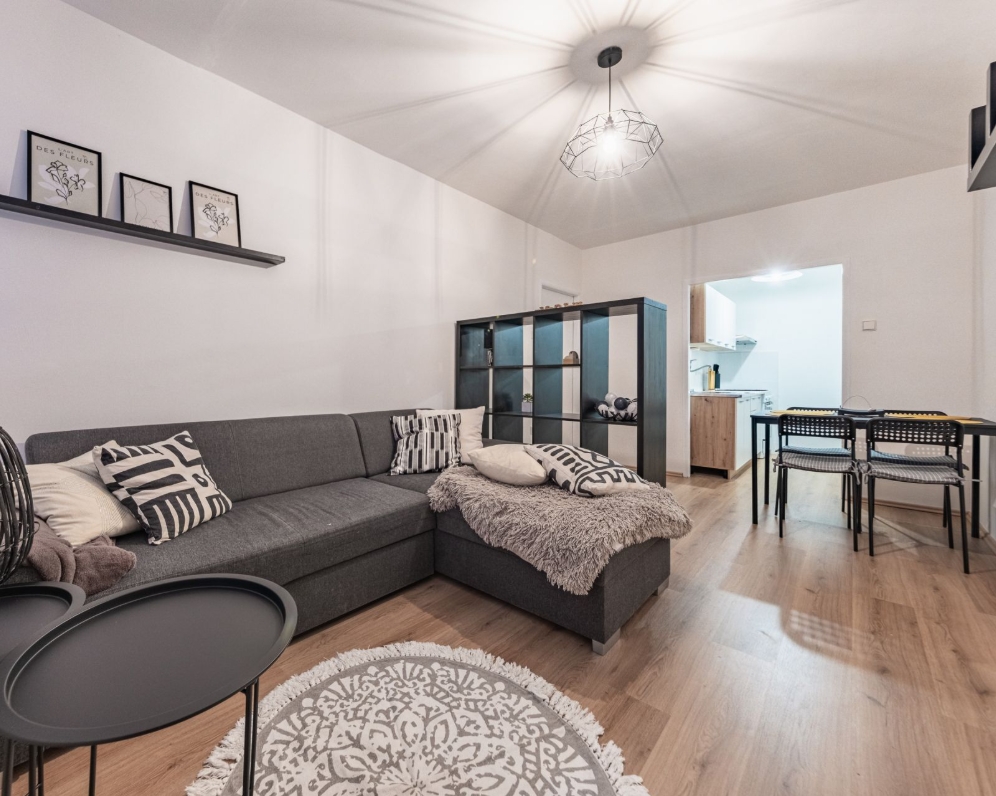 Pronájem 2+kk v Praze - Hájích, 43 m2